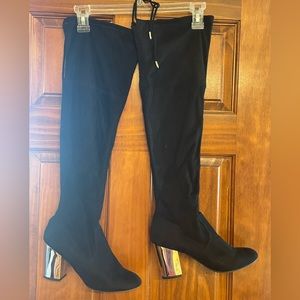 Steve Madden above knee pulling suede  boots size 8